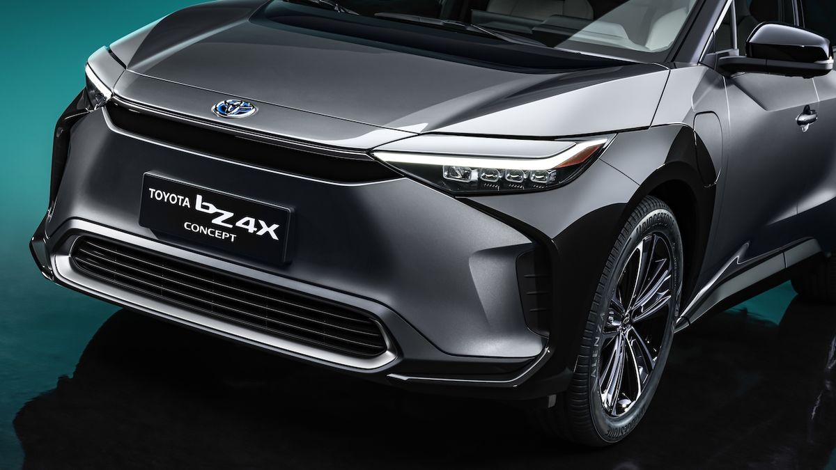 Toyota chystá novou ostrou verzi elektrického SUV